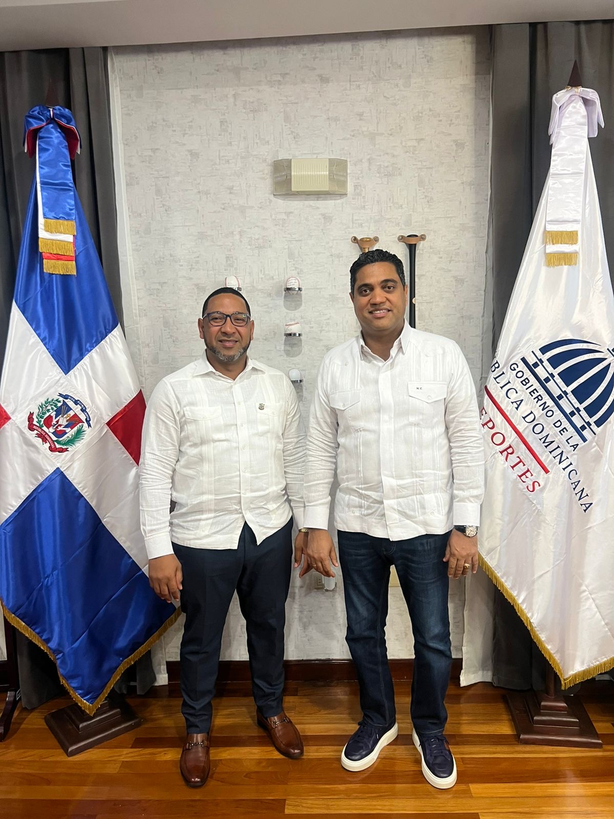 Diputado Jhon Contreras se reúne con el ministro Kelvin Cruz para fortalecer el deporte en Monte Plata