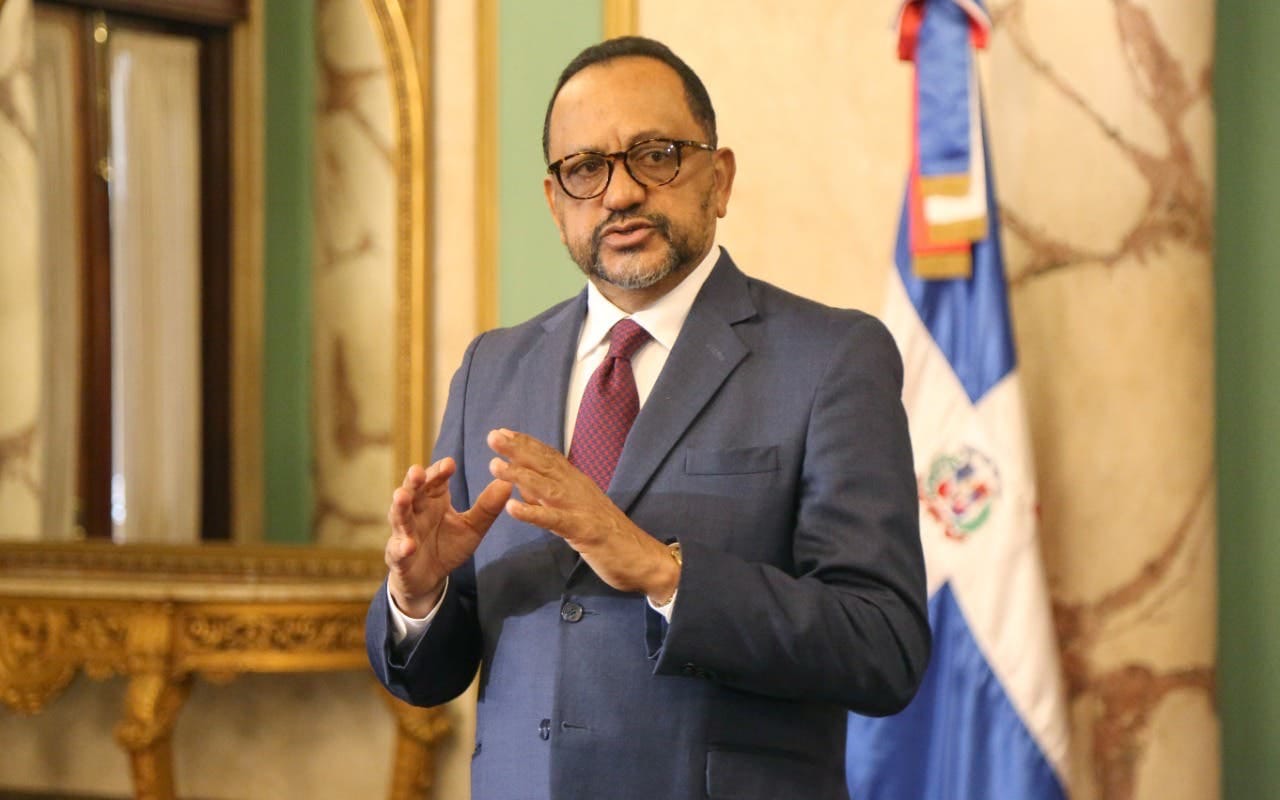 Consultor jurídico del Poder Ejecutivo informa que la reunión del CNM fue pospuesta para el próximo martes 2, a las 7:00 de la noche