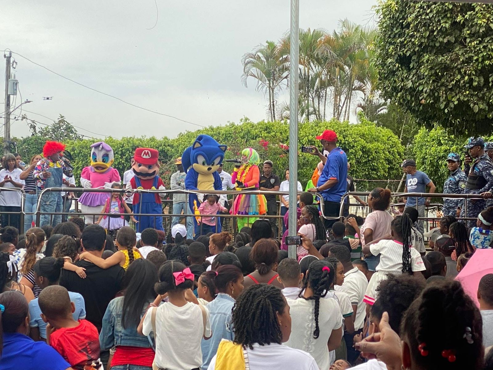 Alcalde Marcos Tavárez celebra el Día de Reyes con gran jornada infantil en Sabana Grande de Boyá