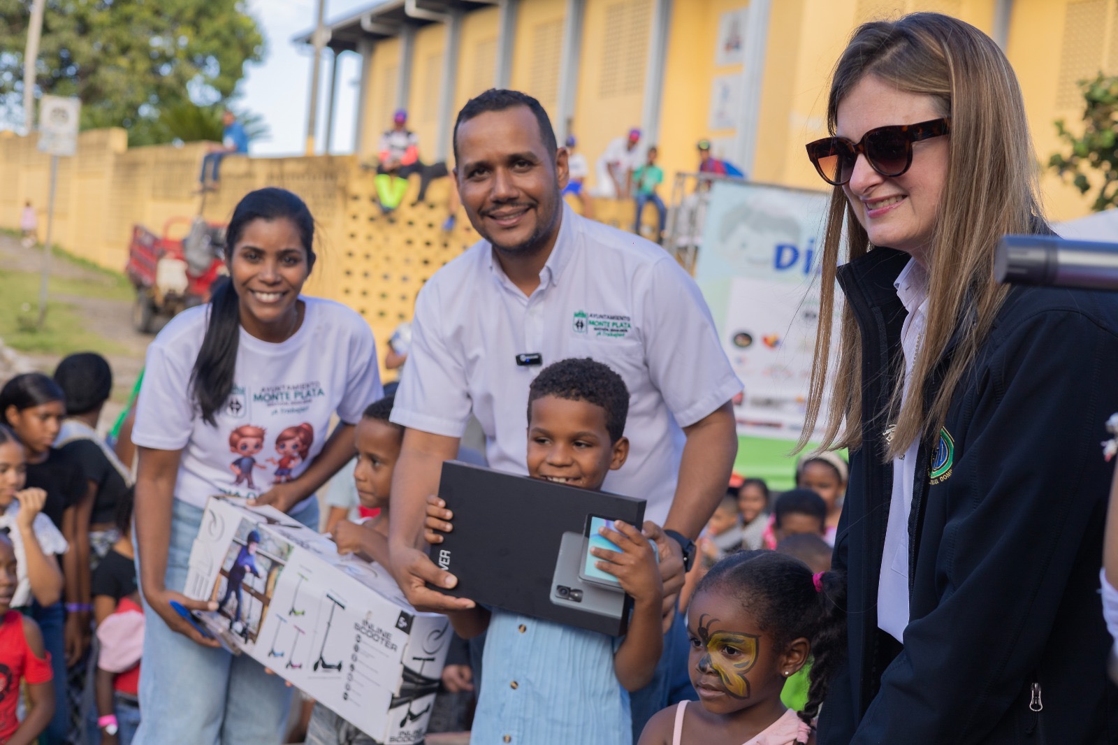 Ayuntamiento de Monte Plata celebra el Día del Niño con una jornada llena de alegría y entretenimiento