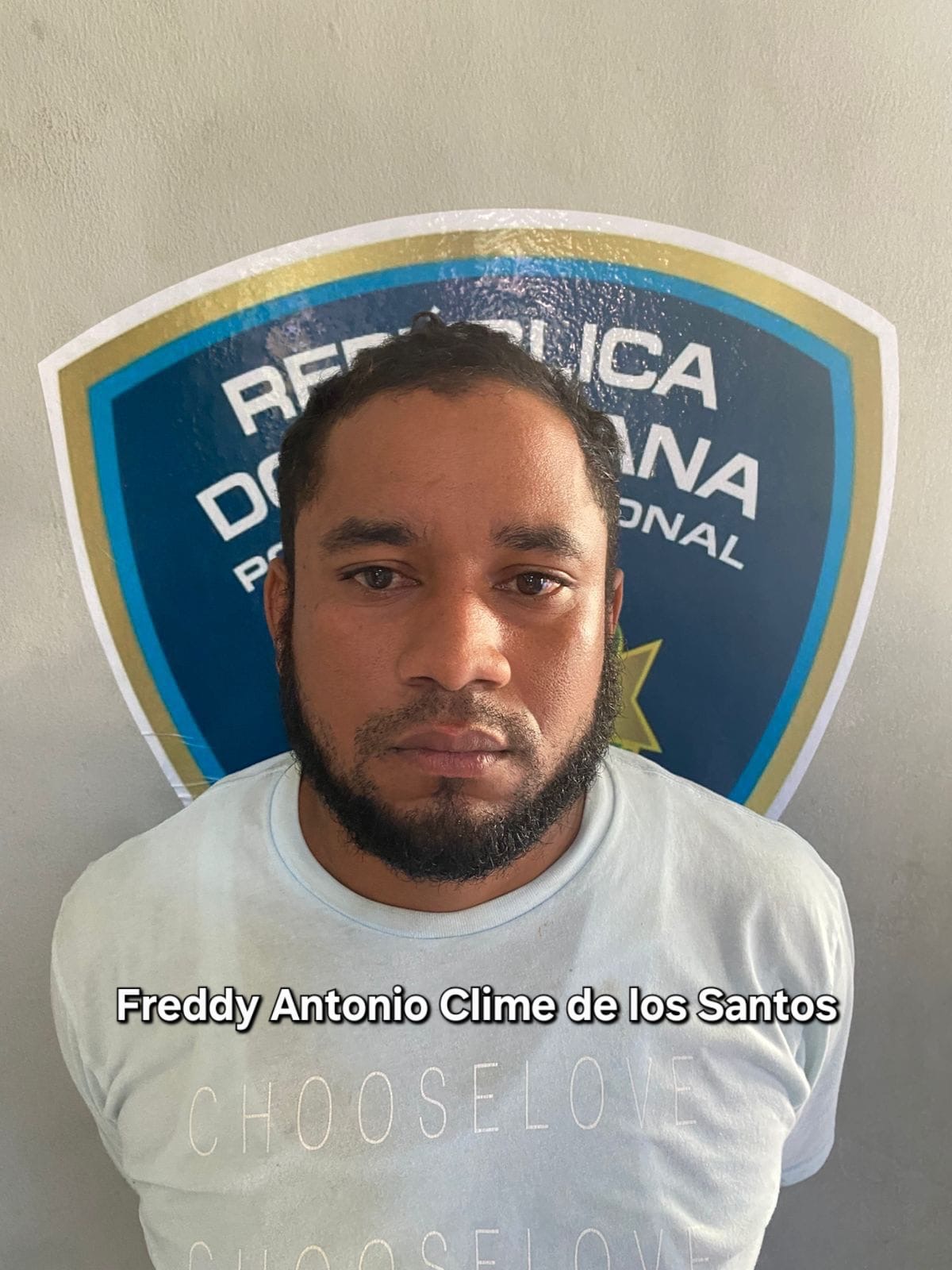 Arrestan hombre por intentar matar su padre en Dajabón