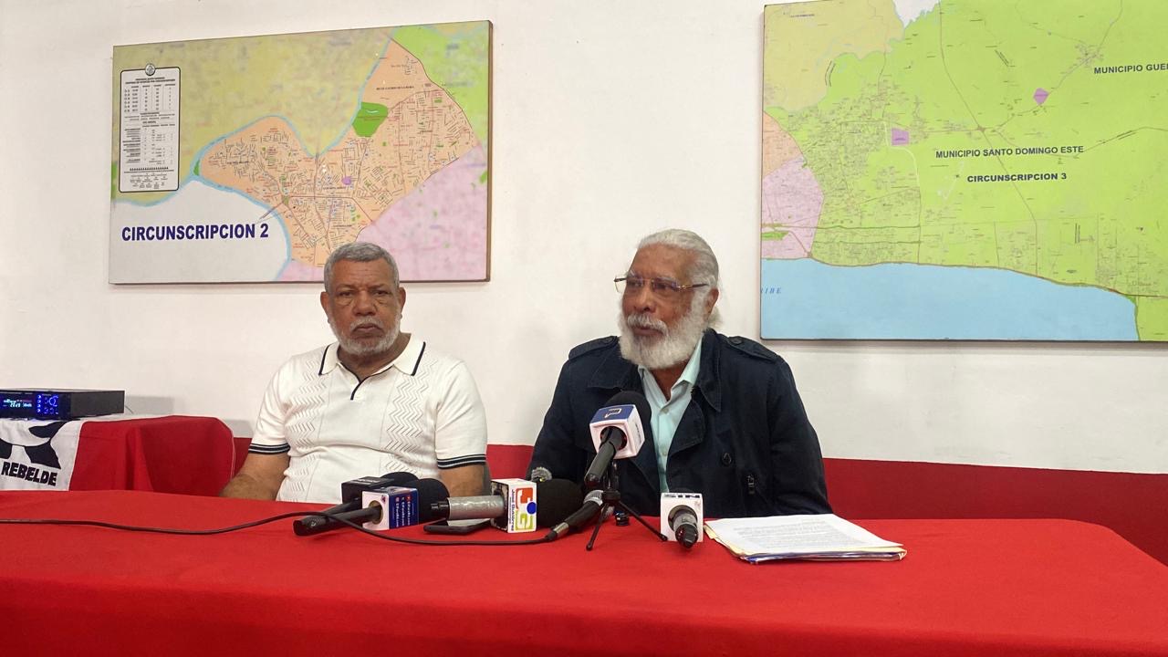 Juan Hubieres denuncia “mafia” en los combustibles y exigen bajen los precios