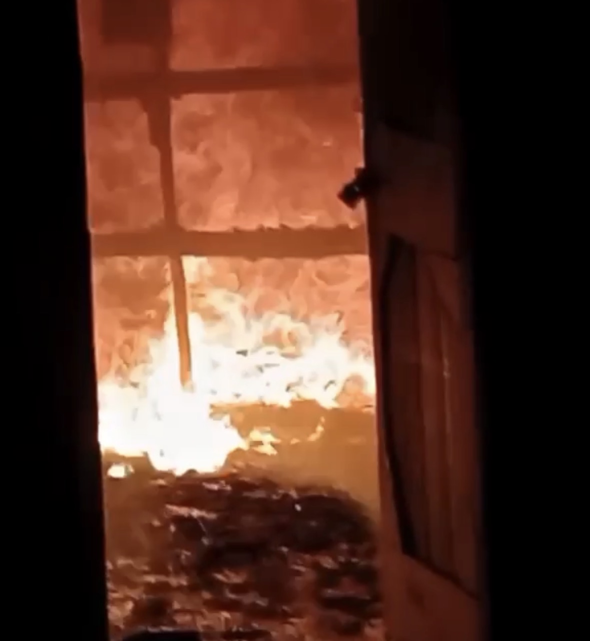 Vivienda se incendia dejando sin hogar a mujer con discapacidad en Sabana Grande de Boyá