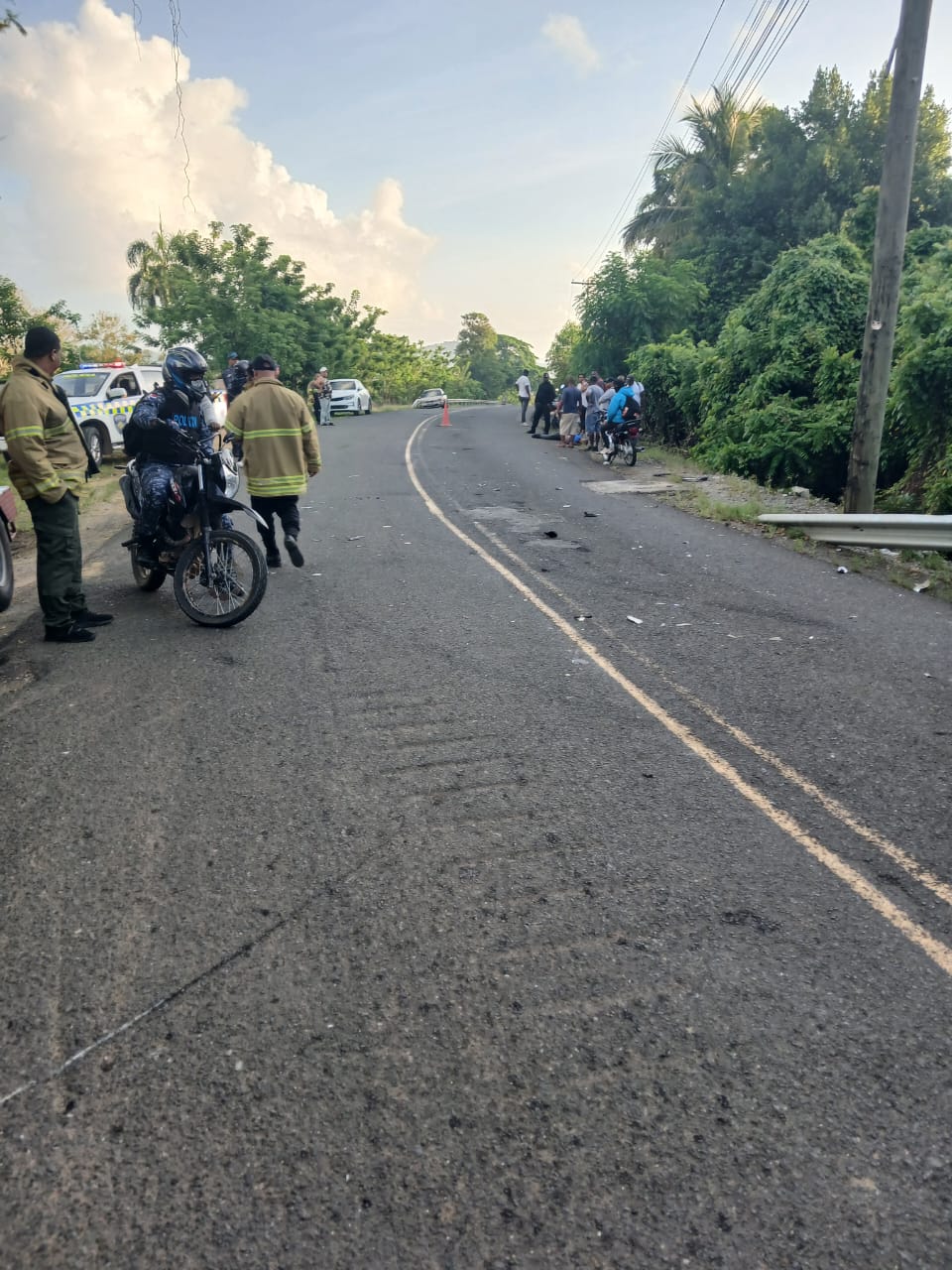 Motociclista resulta herido tras colisión con vehículo en la carretera Yamasá–Santo Domingo