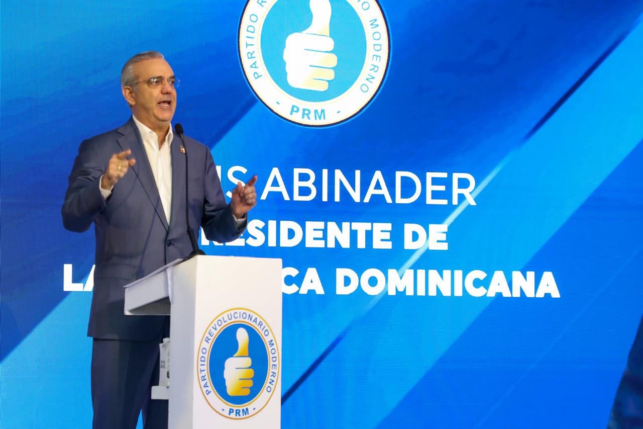 Presidente Abinader llama a cuidar al PRM con “humildad, unidad y determinación”