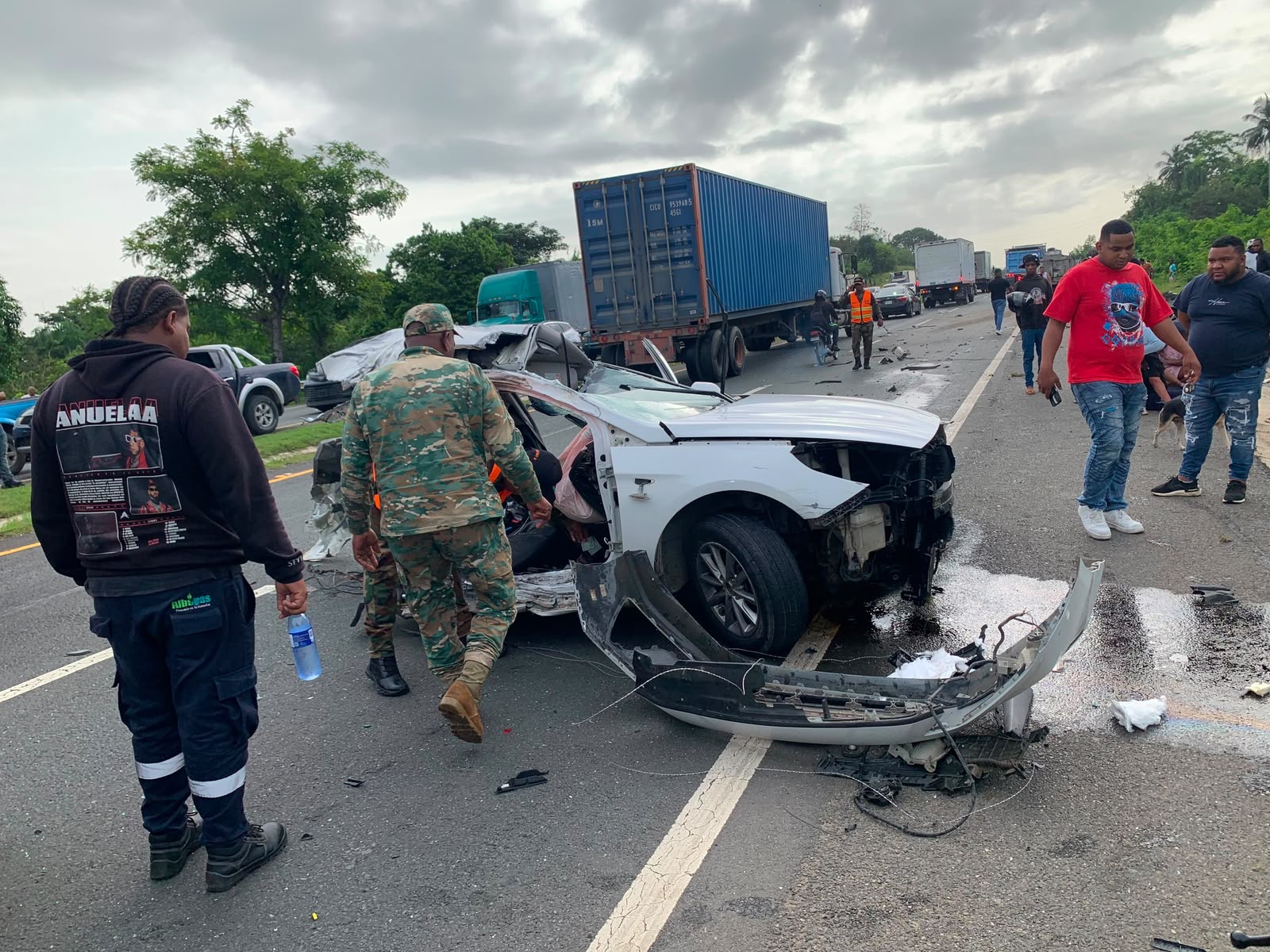 Reportan una persona muerta y varias heridas en accidente en Circunvalación de Santo Domingo