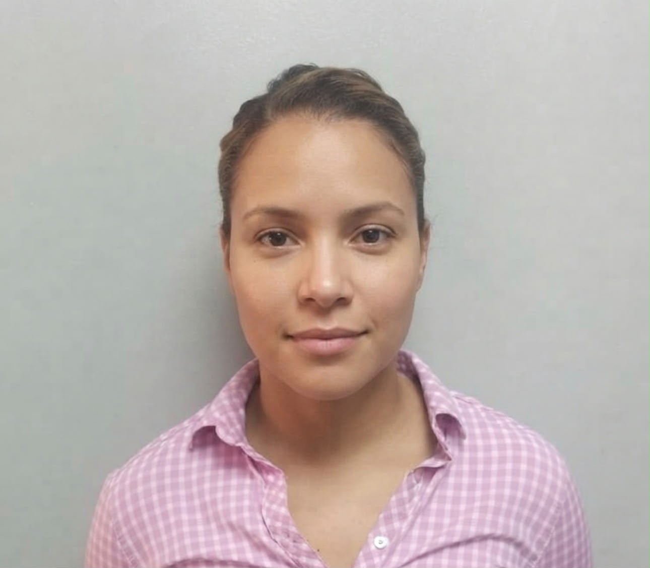Policía Cibernética captura mujer buscada desde 2024 por presunta transferencia electrónica ilícita de RD$637,000