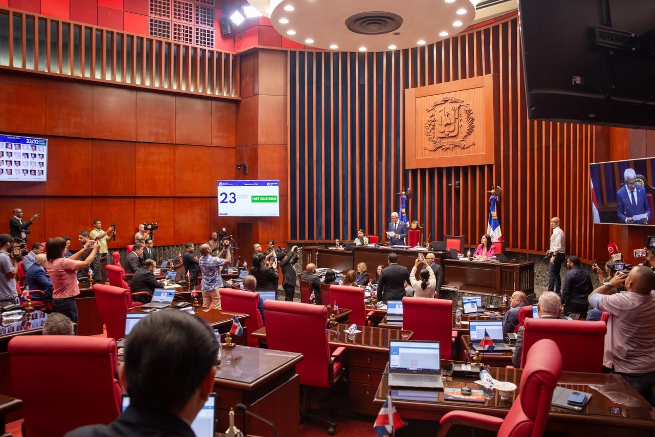 Senado aprueba en segunda lectura modificación a la Ley de la Policía Nacional