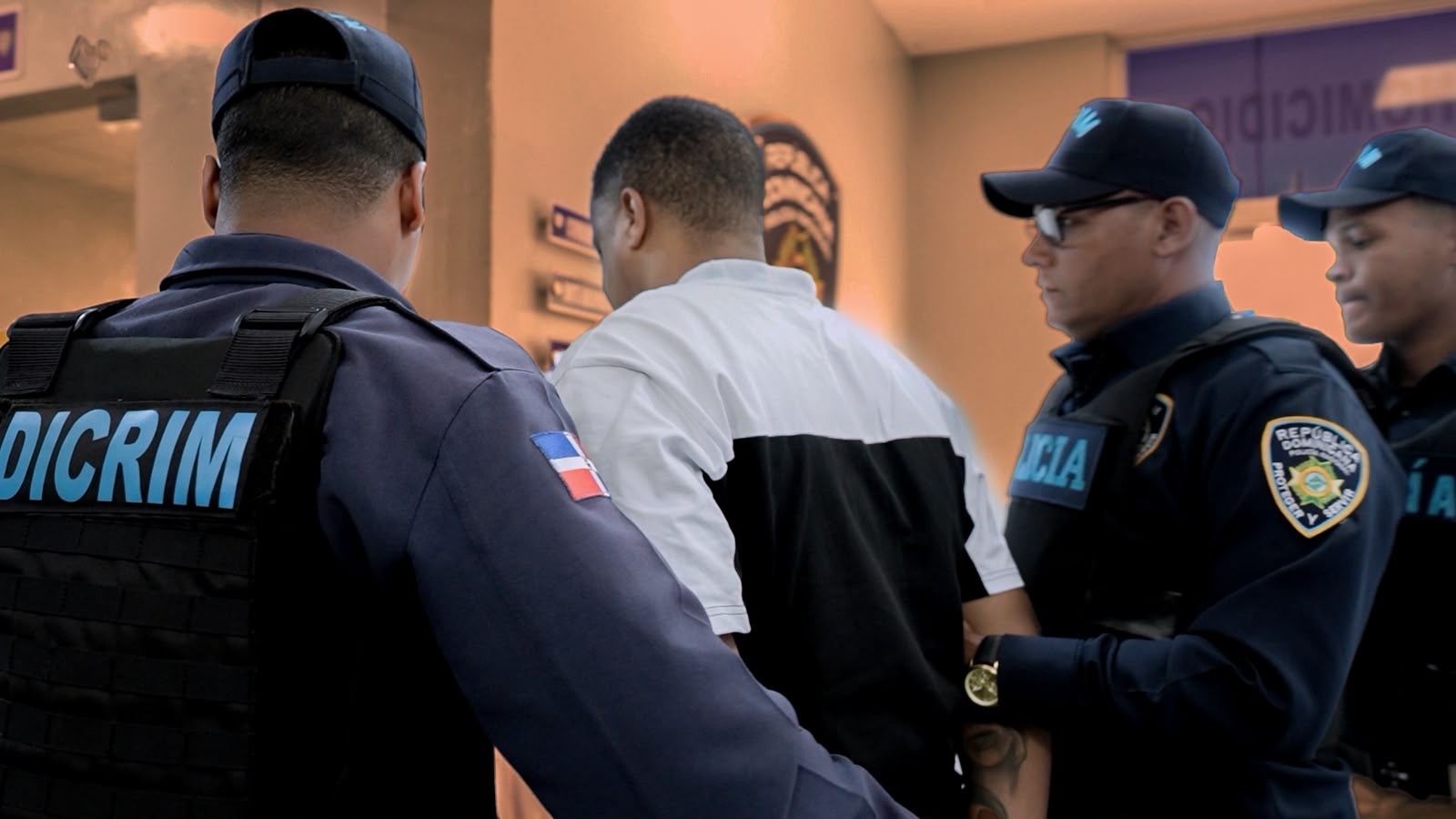 Policía Nacional pone bajo arresto a “Yeo”, presunto autor del homicidio del baloncestista Yeuri Rodríguez Batista en San Carlos
