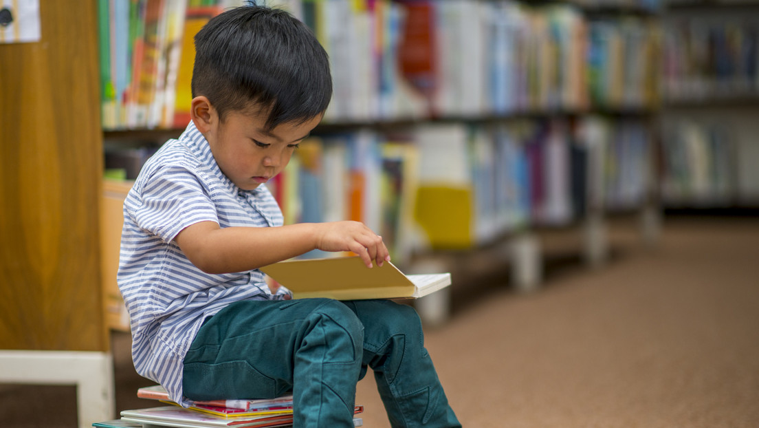 Dinero por leer: así busca este país recuperar el hábito de lectura entre la población