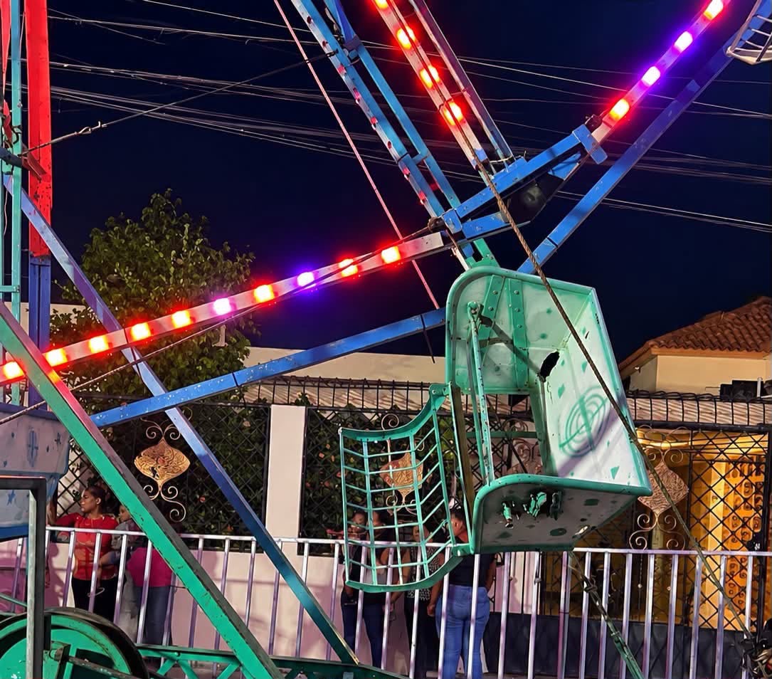 Dos menores fallecen tras caer de una atracción mecánica en Hato Mayor