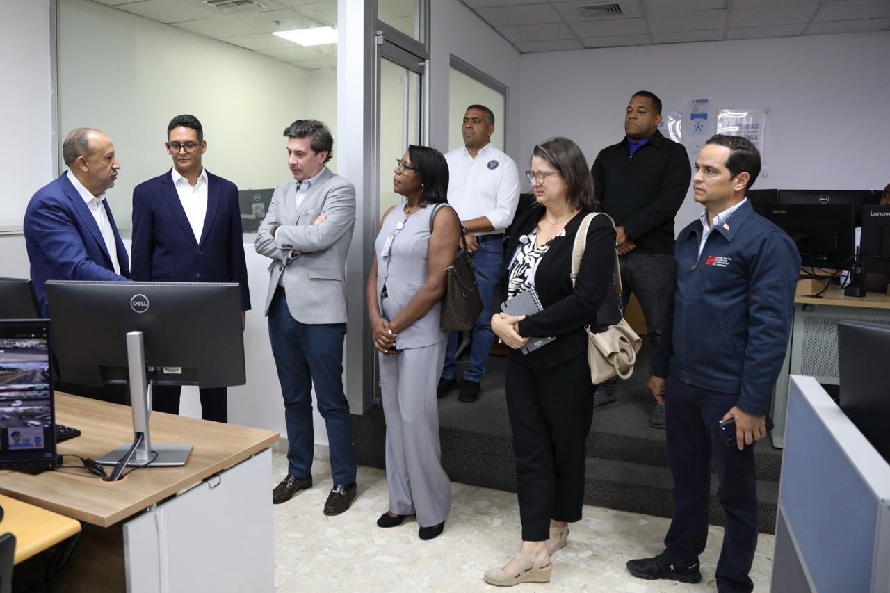 Sistema 911 e INL dan seguimiento a proyectos de superinteligencia y robótica en apoyo a la lucha contra el crimen organizado