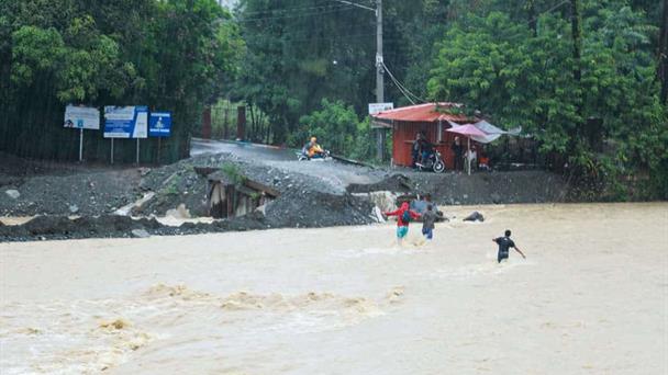 COE prohíbe el baño en ríos y balnearios de las provincias bajo alerta