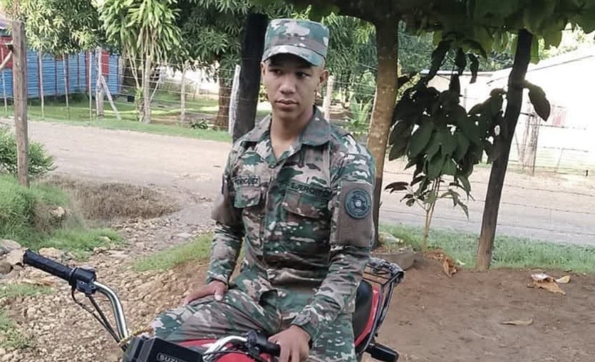 Miembro de la Armada fallece en accidente de tránsito en Bayaguana
